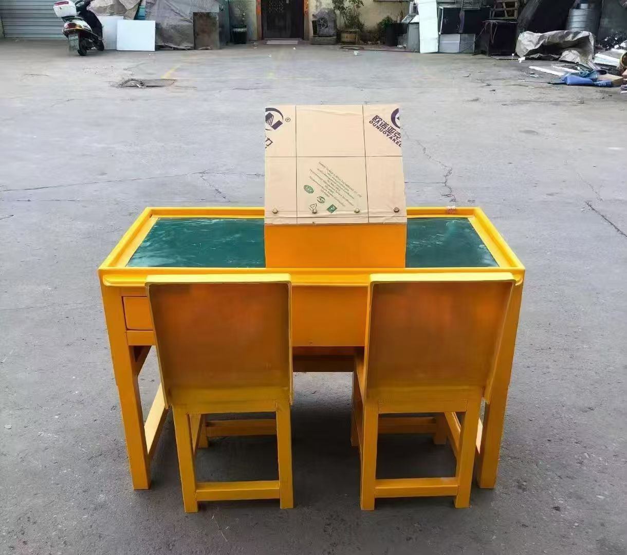 鹰潭防静电导通桌井下煤矿火工品发放桌：危险品流转的安全守护者